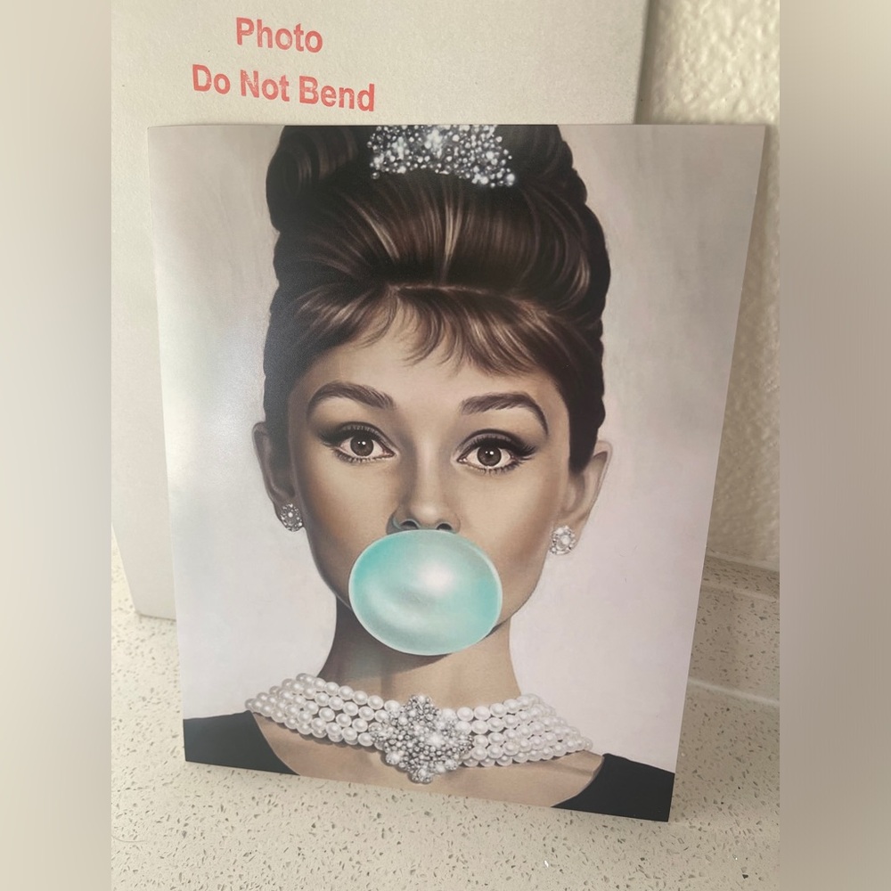 Audrey Hepburn Breakfast at Tiffany’s Photographic Print - Picture 2 of 3